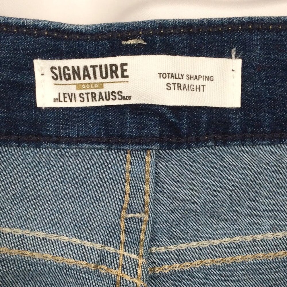Levi Strauss Signature Gold Women's Curvy Totally Shaping Straight Jeans 20M - Picture 6 of 8